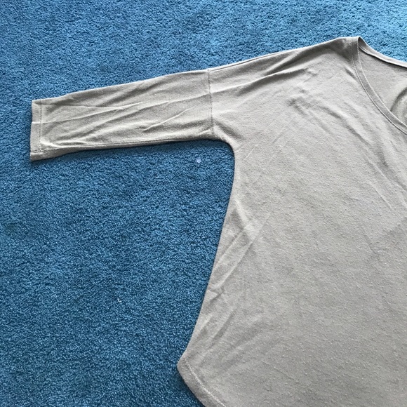 AE Top - Picture 2 of 4